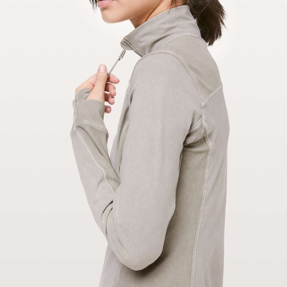 Lululemon women's cut class jacket in washed French clay - Picture 1 of 7